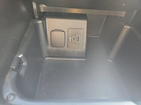 Certified 2025 Ford Explorer ST-Line AWD/4WD image 24
