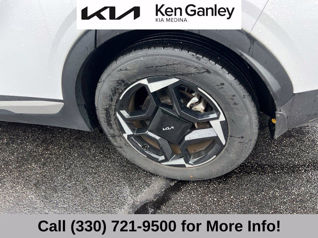 Certified 2026 Kia Sportage EX FWD image 22