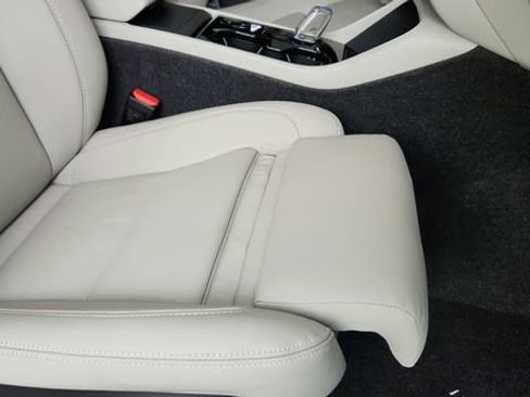 Certified 2026 Volvo XC40 B5 Ultra w/ Climate Package AWD/4WD image 72