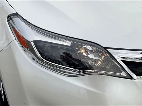 Used 2015 Toyota Avalon XLE image 28