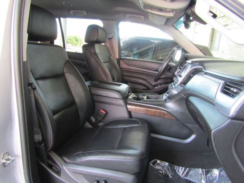 Used 2017 Chevrolet Tahoe LT AWD/4WD image 12
