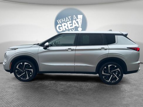 Used 2022 Mitsubishi Outlander SE AWD/4WD image 7