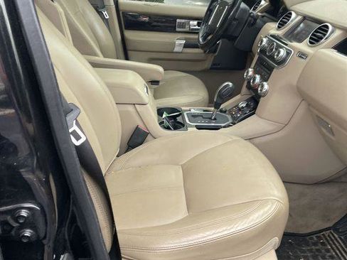Used 2010 Land Rover LR4 HSE LUX image 24