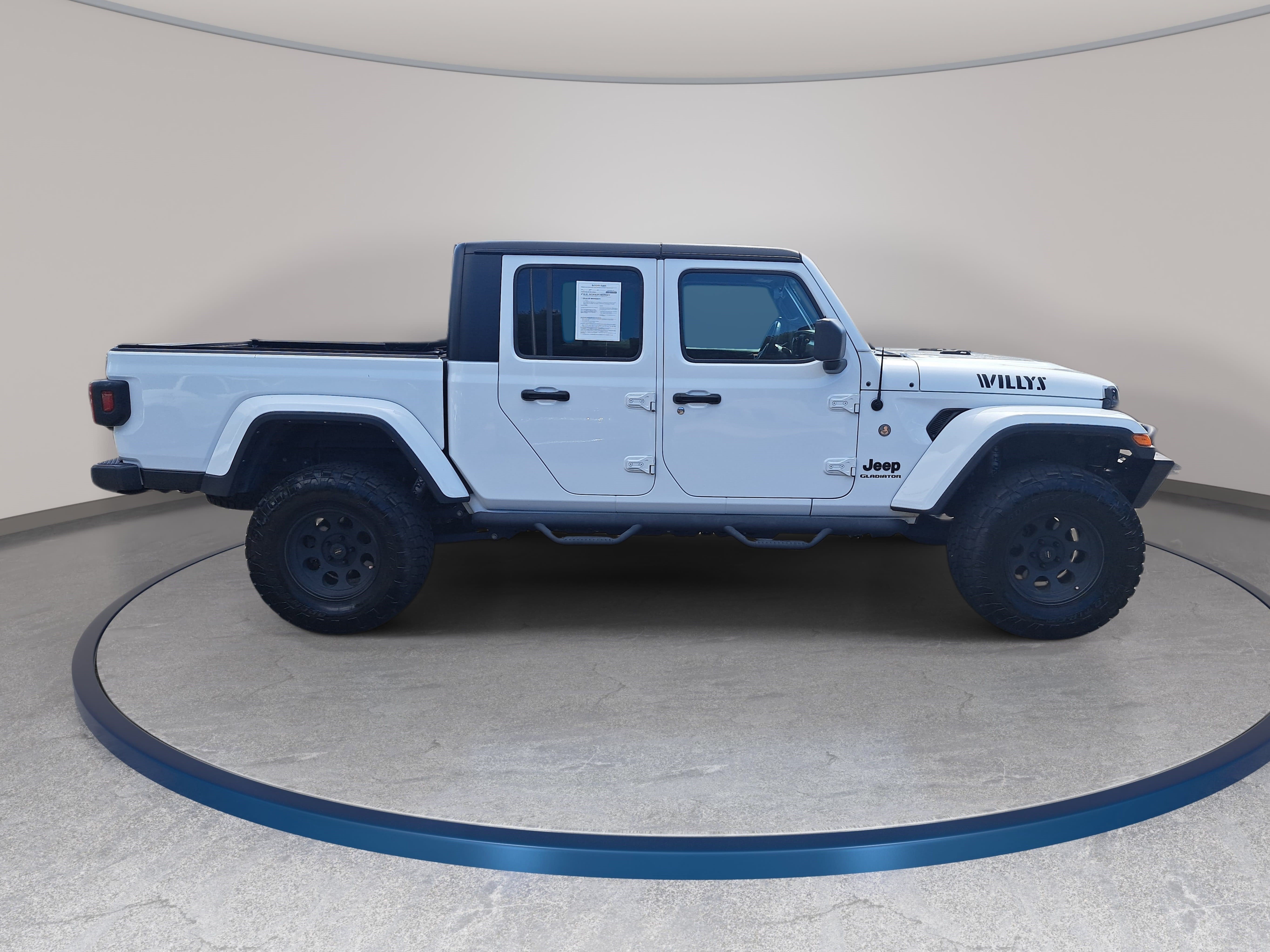Used 2022 Jeep Gladiator Overland AWD/4WD image 4