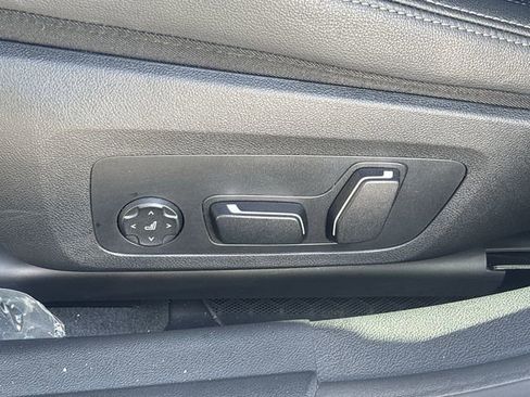 Used 2025 BMW 430i xDrive w/ Premium Package image 19