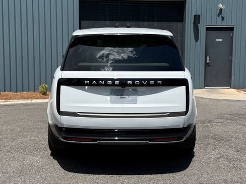 Used 2025 Land Rover Range Rover SE AWD/4WD image 5