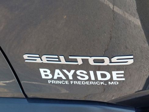 Used 2024 Kia Seltos SX AWD/4WD image 43
