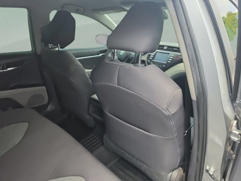 Used 2019 Toyota Camry LE FWD image 20