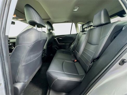 Used 2021 Toyota RAV4 Limited image 41