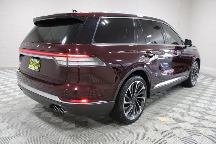 Used 2022 Lincoln Aviator Reserve w/ Equipment Group 201A AWD/4WD image 12