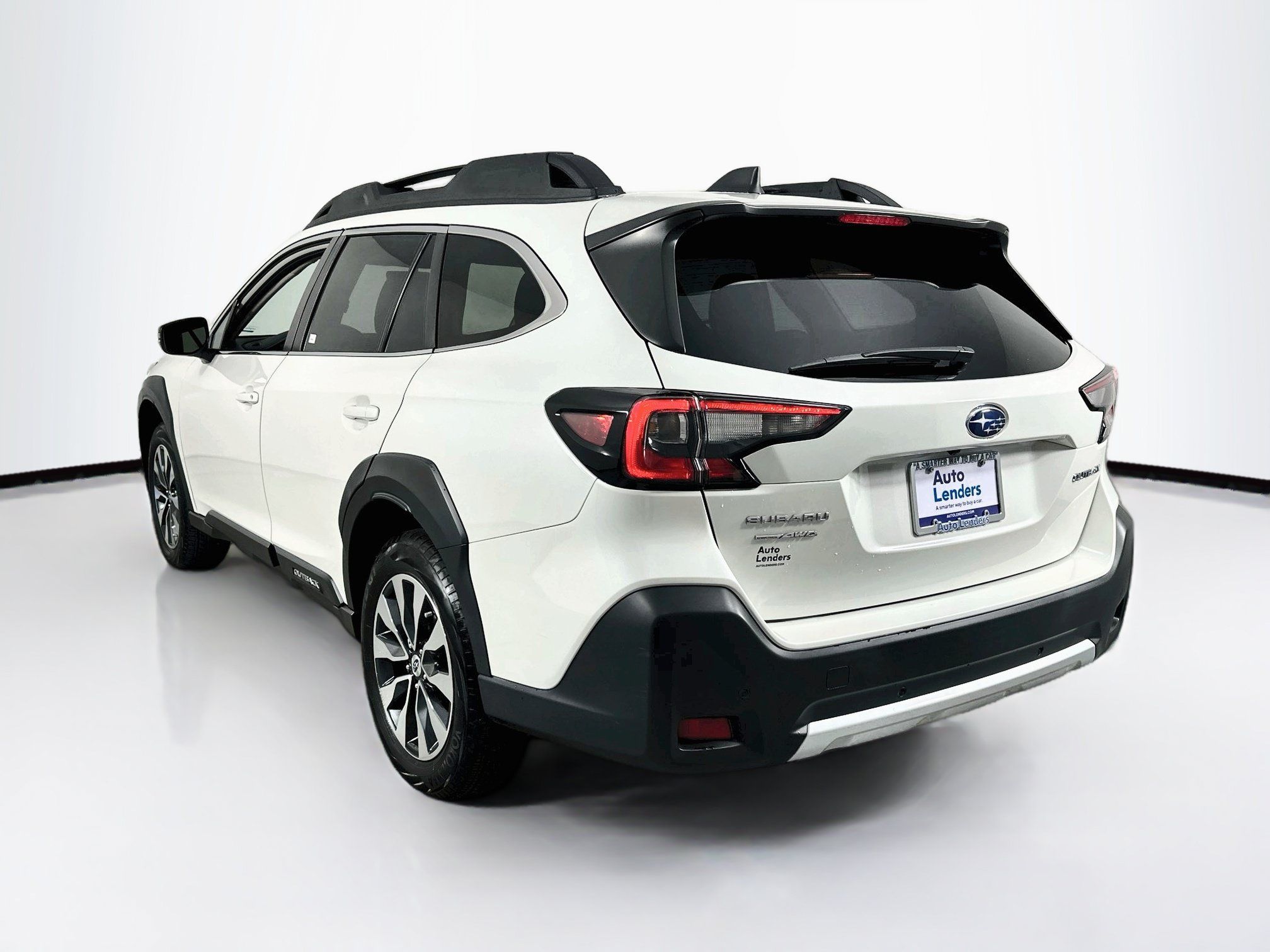 Used 2023 Subaru Outback Limited AWD/4WD image 7