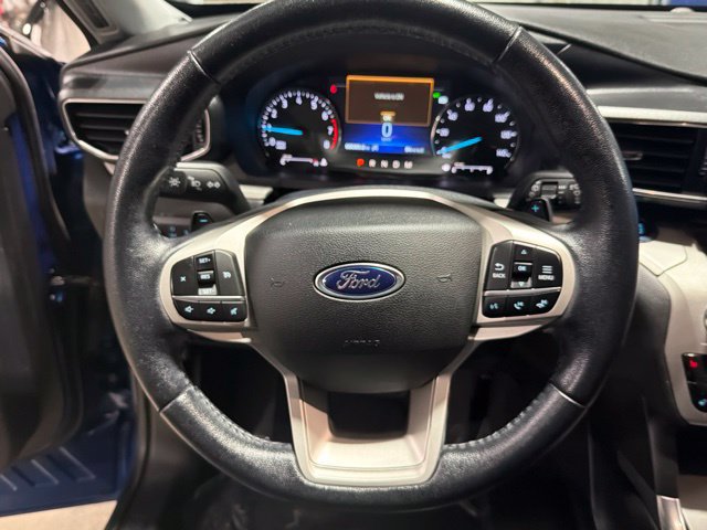 Used 2021 Ford Explorer XLT w/ Equipment Group 202A AWD/4WD image 27