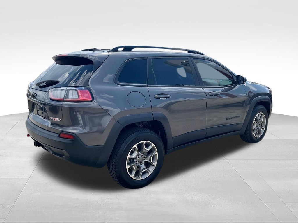 Used 2023 Jeep Cherokee Trailhawk w/ Sun & Sound Group AWD/4WD image 8