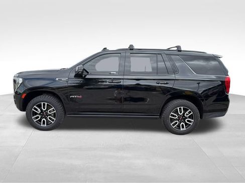 Used 2021 GMC Yukon AT4 w/ AT4 Premium Plus Package AWD/4WD image 4