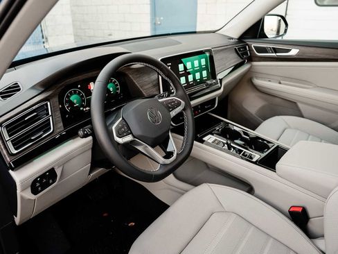 New 2026 Volkswagen Atlas SEL image 11