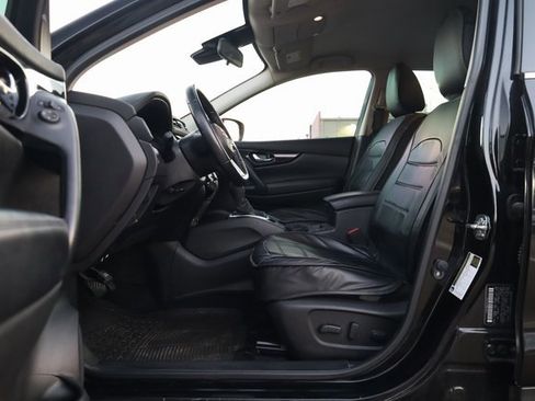 Used 2021 Nissan Rogue Sport SV image 11
