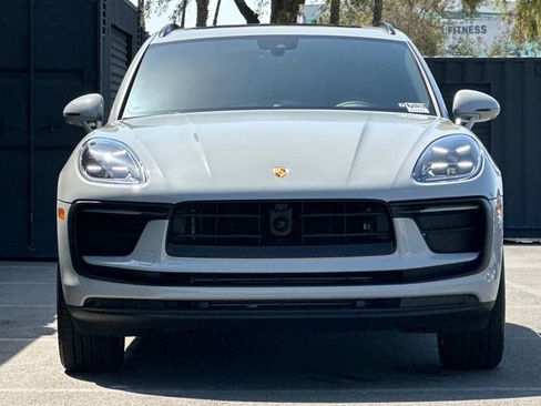 Used 2026 Porsche Macan AWD/4WD image 11