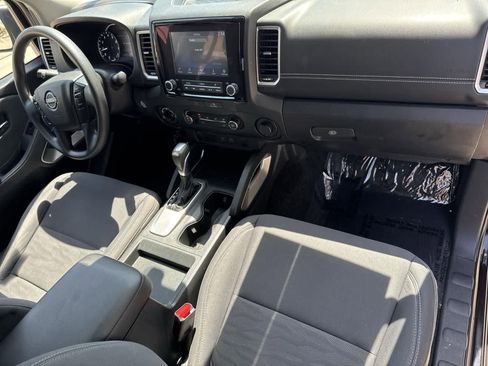 Used 2022 Nissan Frontier SV image 37