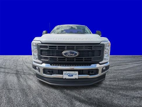 New 2026 Ford F250 XL w/ XL Chrome Package image 8