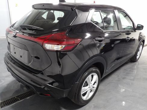 Used 2024 Nissan Kicks S FWD image 6