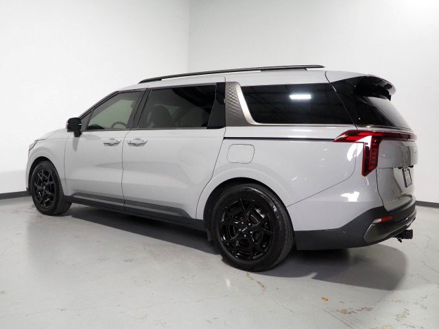 Used 2025 Kia Carnival SX Prestige FWD image 8