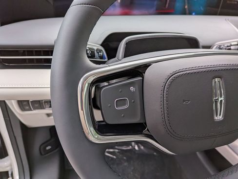 New 2026 Lincoln Nautilus Reserve AWD/4WD image 19