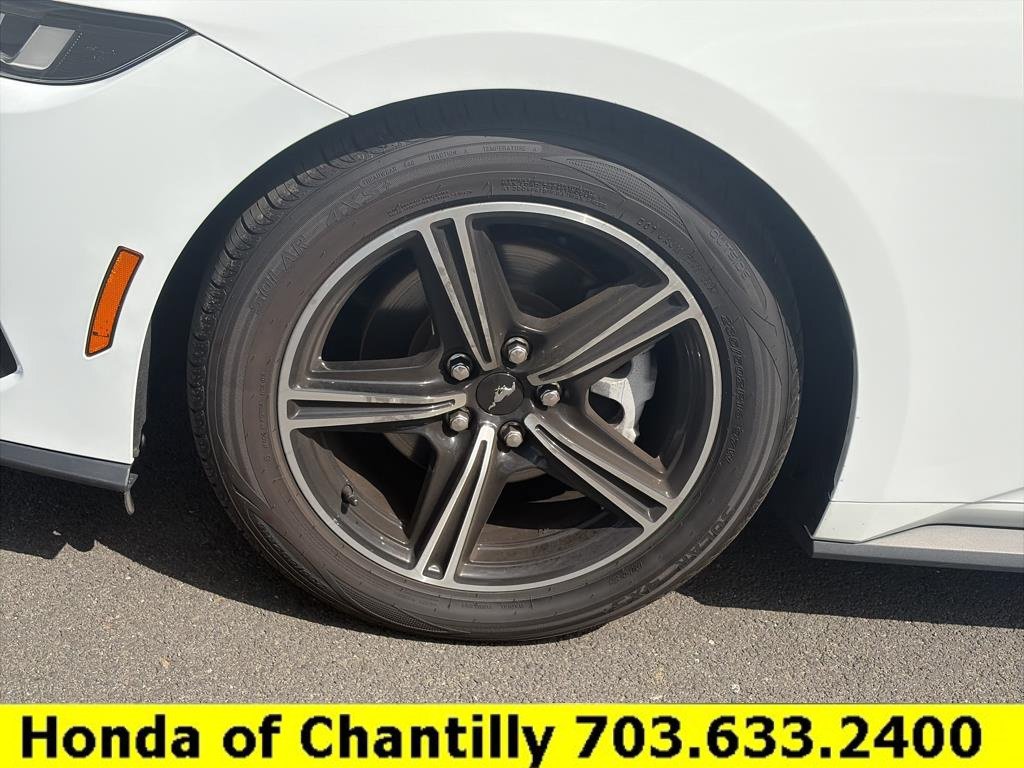 Used 2025 Ford Mustang Premium RWD image 22