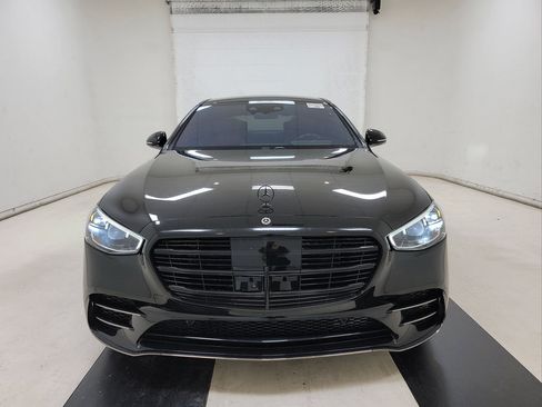 Used 2024 Mercedes-Benz S 580 4MATIC Sedan image 4