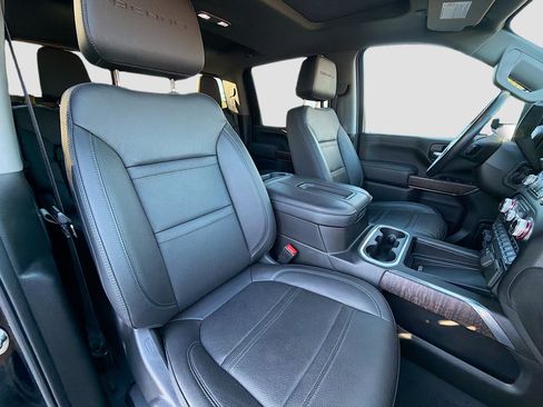 Used 2022 GMC Sierra 2500 Denali w/ Denali Ultimate Package image 14