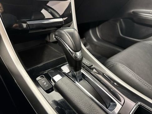 Used 2016 Honda Accord Touring image 17