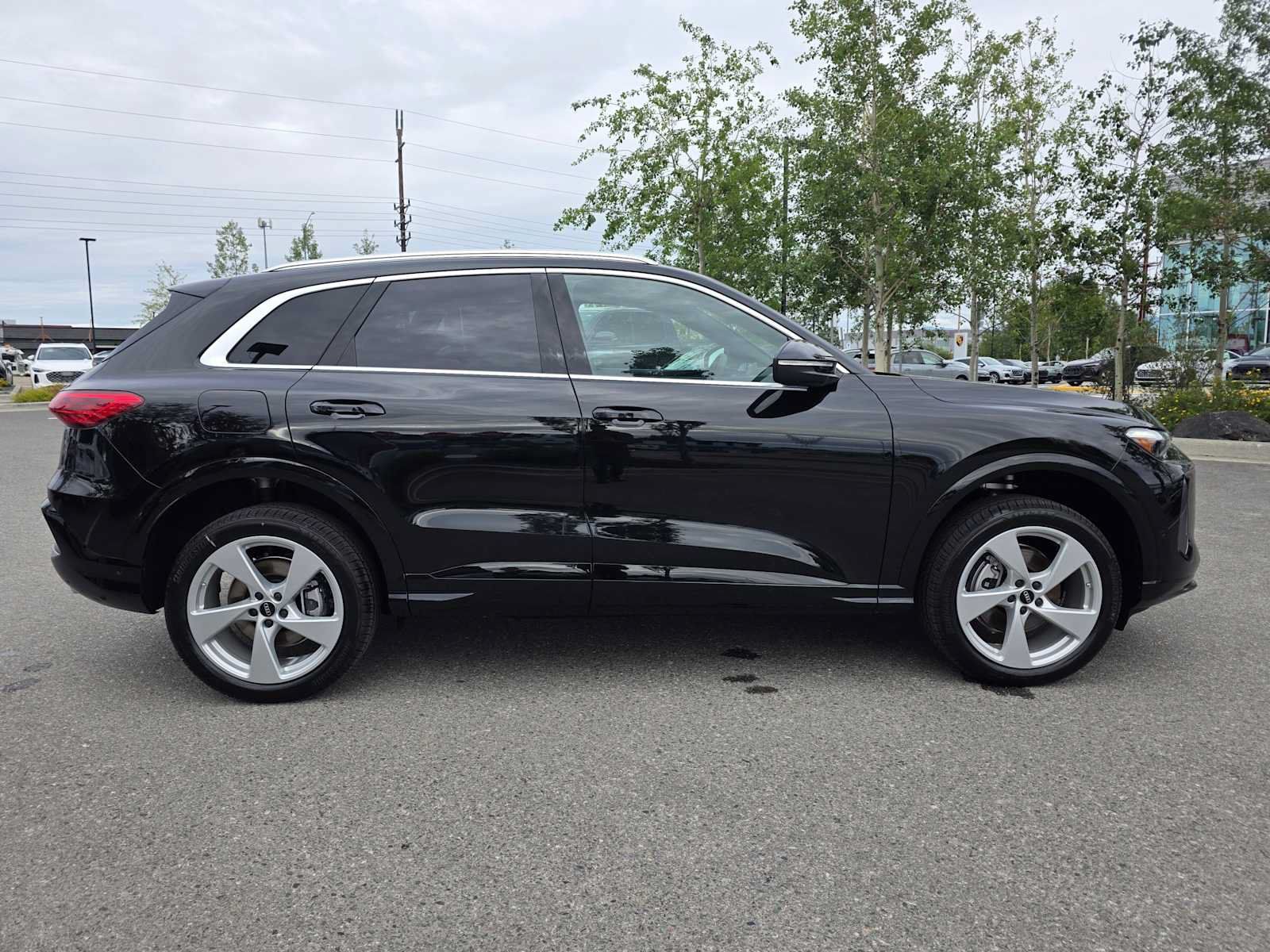 New 2026 Audi Q5 Premium Plus AWD/4WD image 2