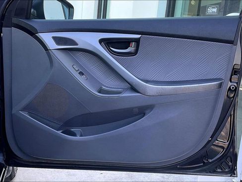 Used 2013 Hyundai Elantra GLS w/ Preferred Pkg image 22