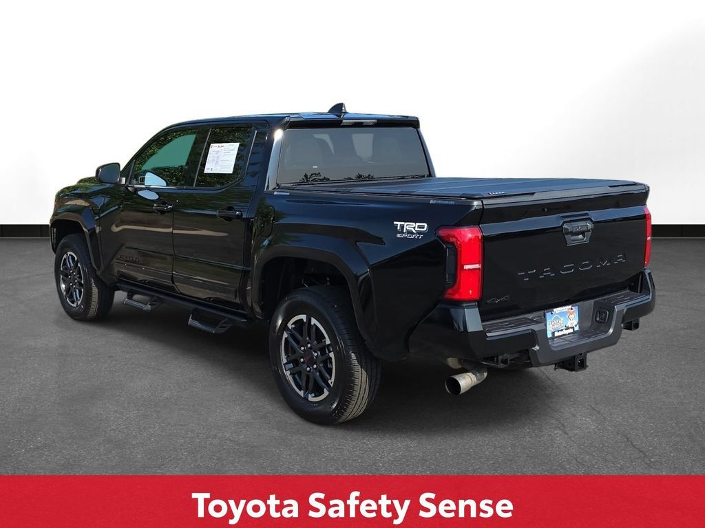 Certified 2025 Toyota Tacoma TRD Sport AWD/4WD image 9