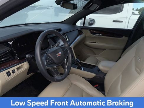 Used 2017 Cadillac XT5 Luxury w/ Driver Awareness Package image 14