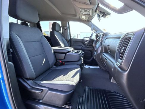 Certified 2023 Chevrolet Silverado 1500 Custom image 16
