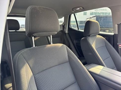 Used 2024 GMC Terrain SLE image 24