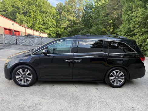 Used 2016 Honda Odyssey Touring Elite image 4