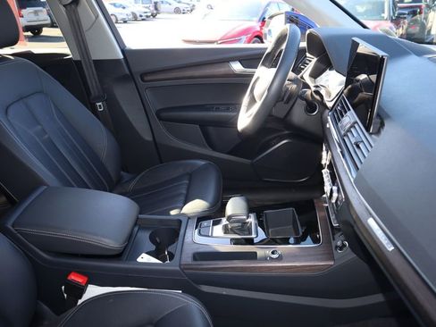 Used 2024 Audi Q5 2.0T Premium image 23
