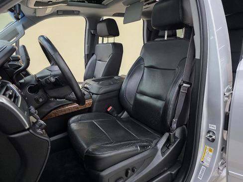 Used 2015 Chevrolet Tahoe LTZ RWD image 18