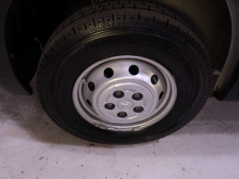 Used 2023 RAM ProMaster 2500 image 10