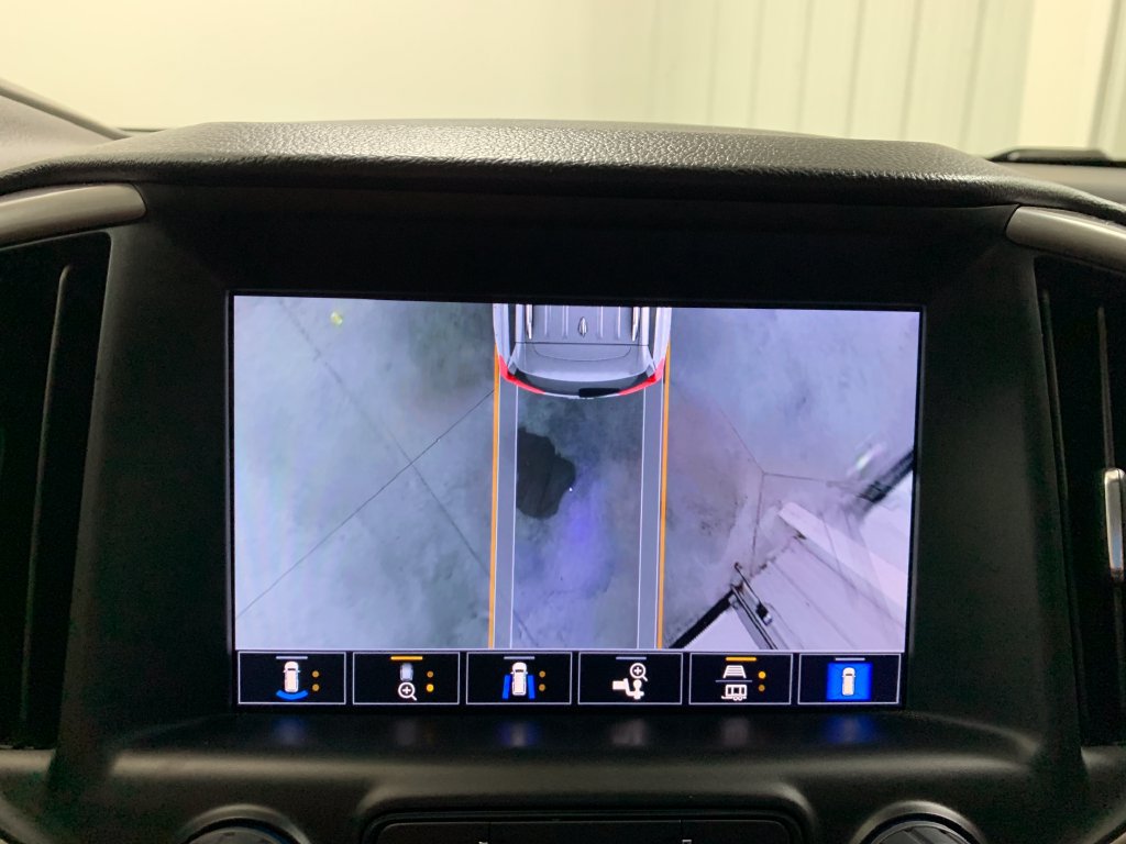 Used 2022 GMC Terrain AT4 w/ Infotainment Package II AWD/4WD image 12