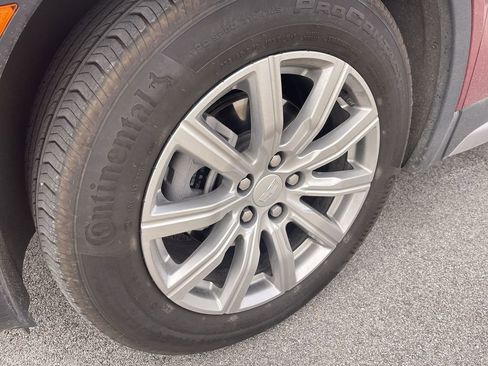 Used 2023 Cadillac XT4 Premium Luxury image 10