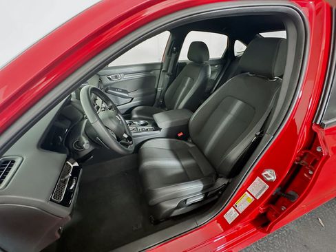 Used 2023 Honda Civic Sport image 13