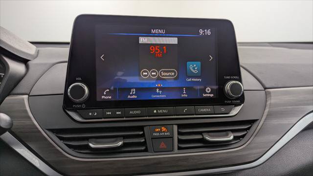 Used 2025 Nissan Altima 2.5 SV FWD image 26