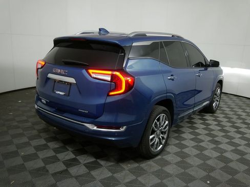 Used 2024 GMC Terrain Denali w/ Denali Premium Package image 3