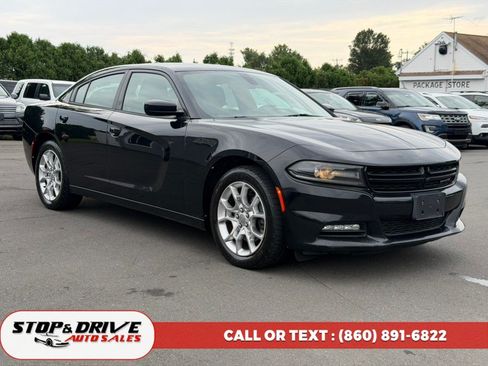 Used 2016 Dodge Charger SXT AWD/4WD image 3