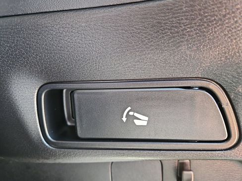 Used 2024 Mitsubishi Outlander SE AWD/4WD image 21