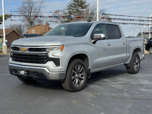 Used 2022 Chevrolet Silverado 1500 LT image 1