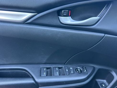 Used 2020 Honda Civic Sport image 13