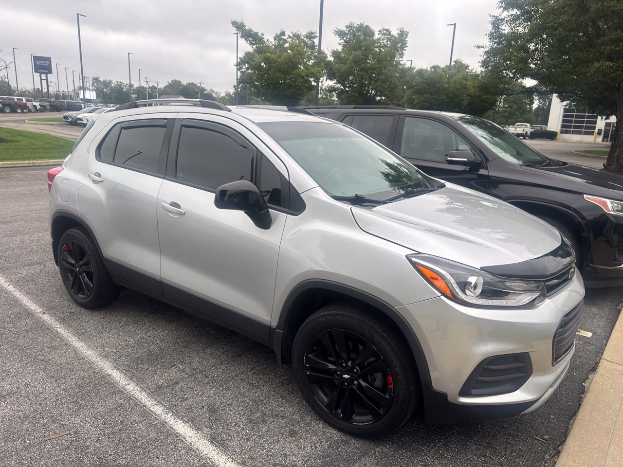 Certified 2021 Chevrolet Trax LT w/ Redline Edition AWD/4WD image 3